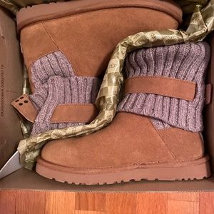 UGG Women’s Cambridge Boot